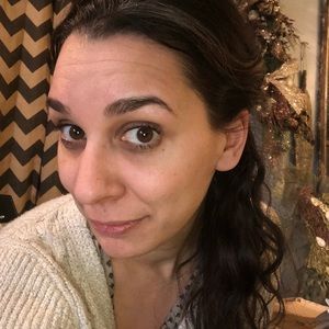 Meet your Posher, Rebekah